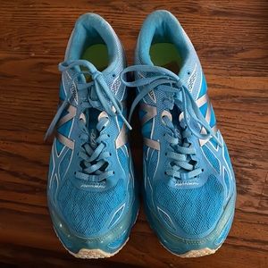 Women new balance running shoes